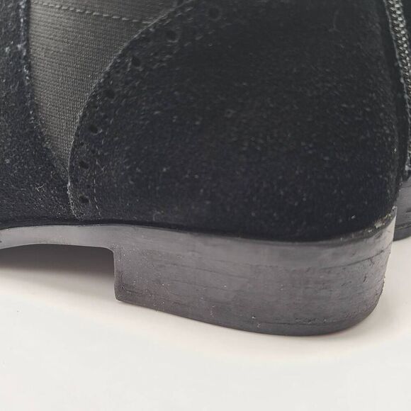 Adrienne Vittadini Womens Boots Size 9 Black Suede Wing Tip Detail Like New - Picture 5 of 8